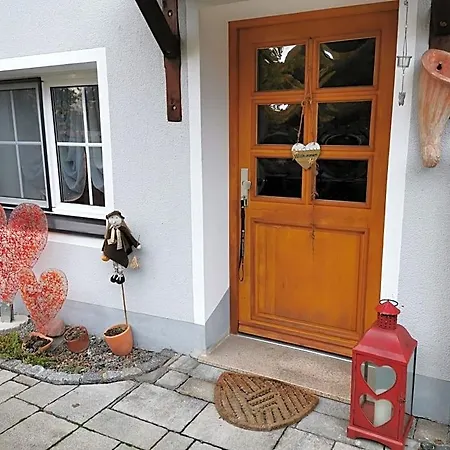 Gaestezimmer Reitinger 住宿加早餐酒店