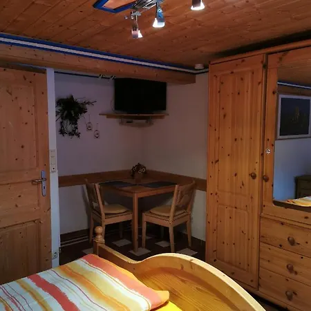 Gaestezimmer Reitinger Bed and breakfast Siegenburg